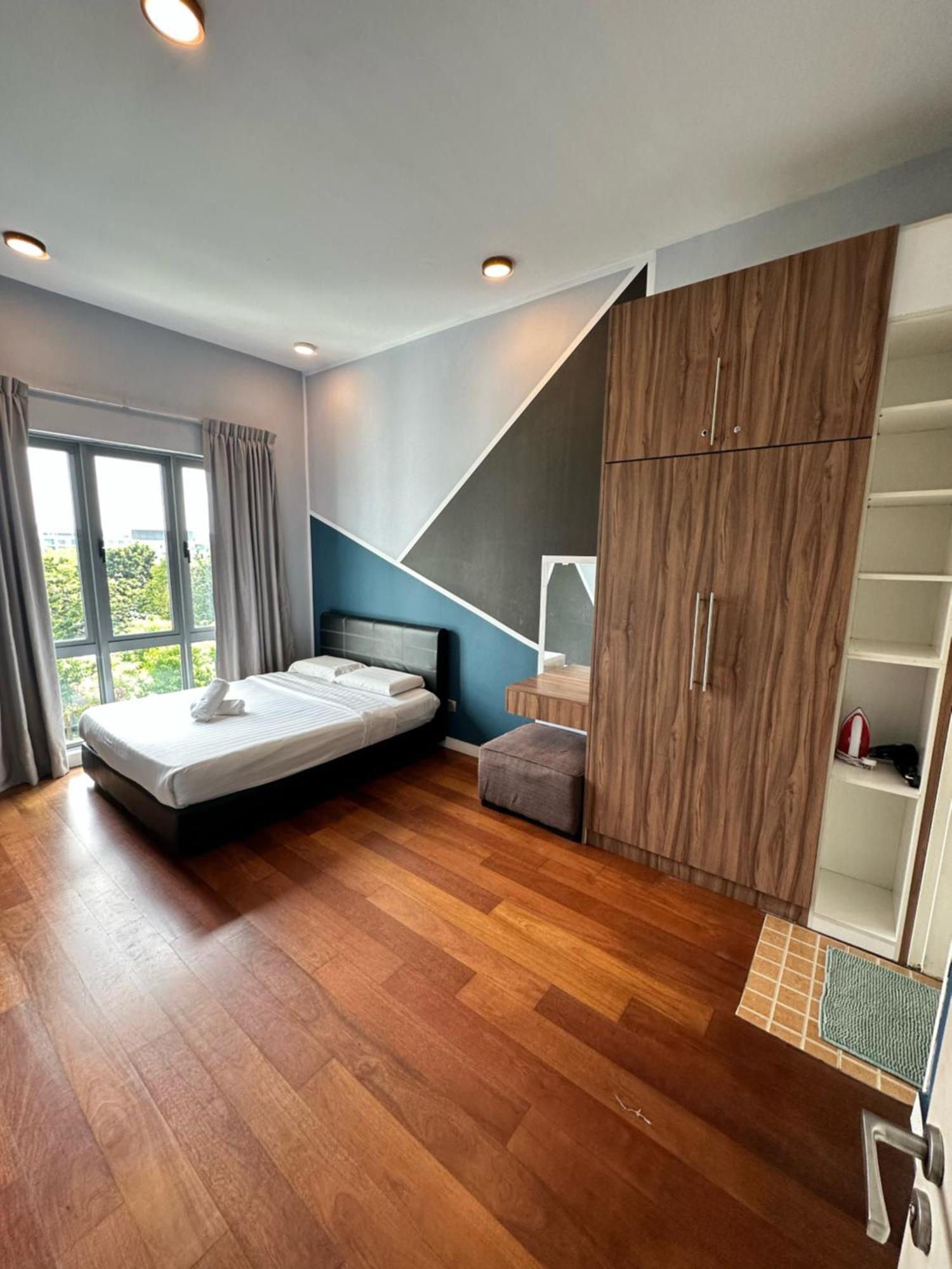 Keen Suites-The Loft Imago Kota Kinabalu Room photo